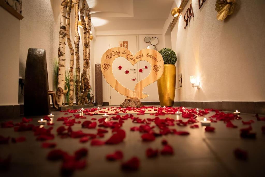 Chalet Vitaspa - Whirlpool & Sauna Privatspa Пегниц Екстериор снимка