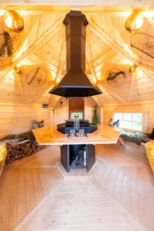 Chalet Vitaspa - Whirlpool & Sauna Privatspa Пегниц Екстериор снимка